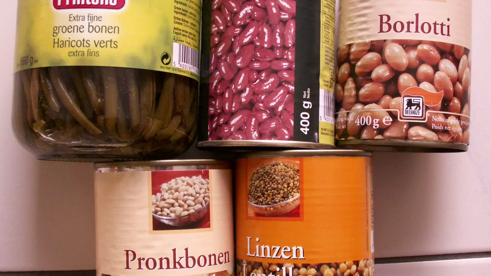 Canned beans supply convenient shelf-stable protein before opening